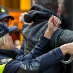 politie-arestatie-2 agenten