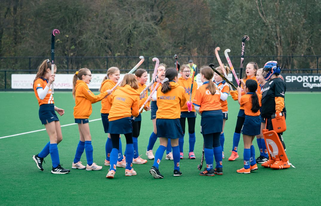Buitenhout MHC-meidenteam