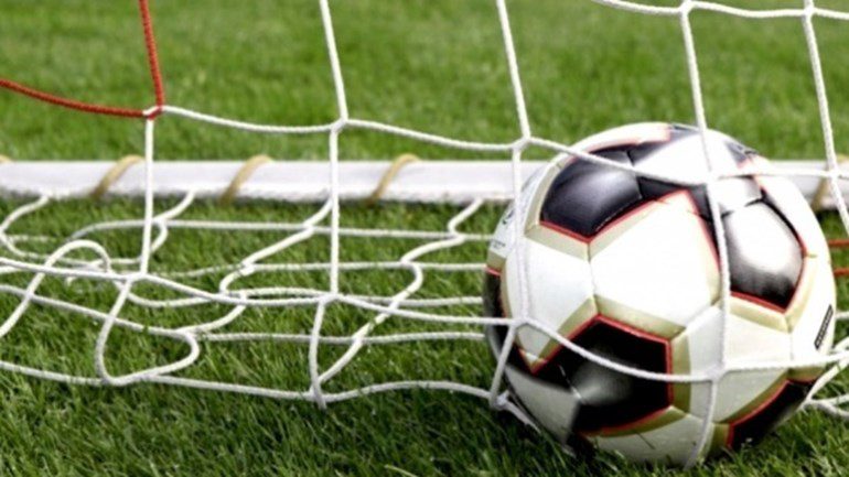 Tientallen-amateurvoetballers-kiezen-voor-andere-club-foto-OZ