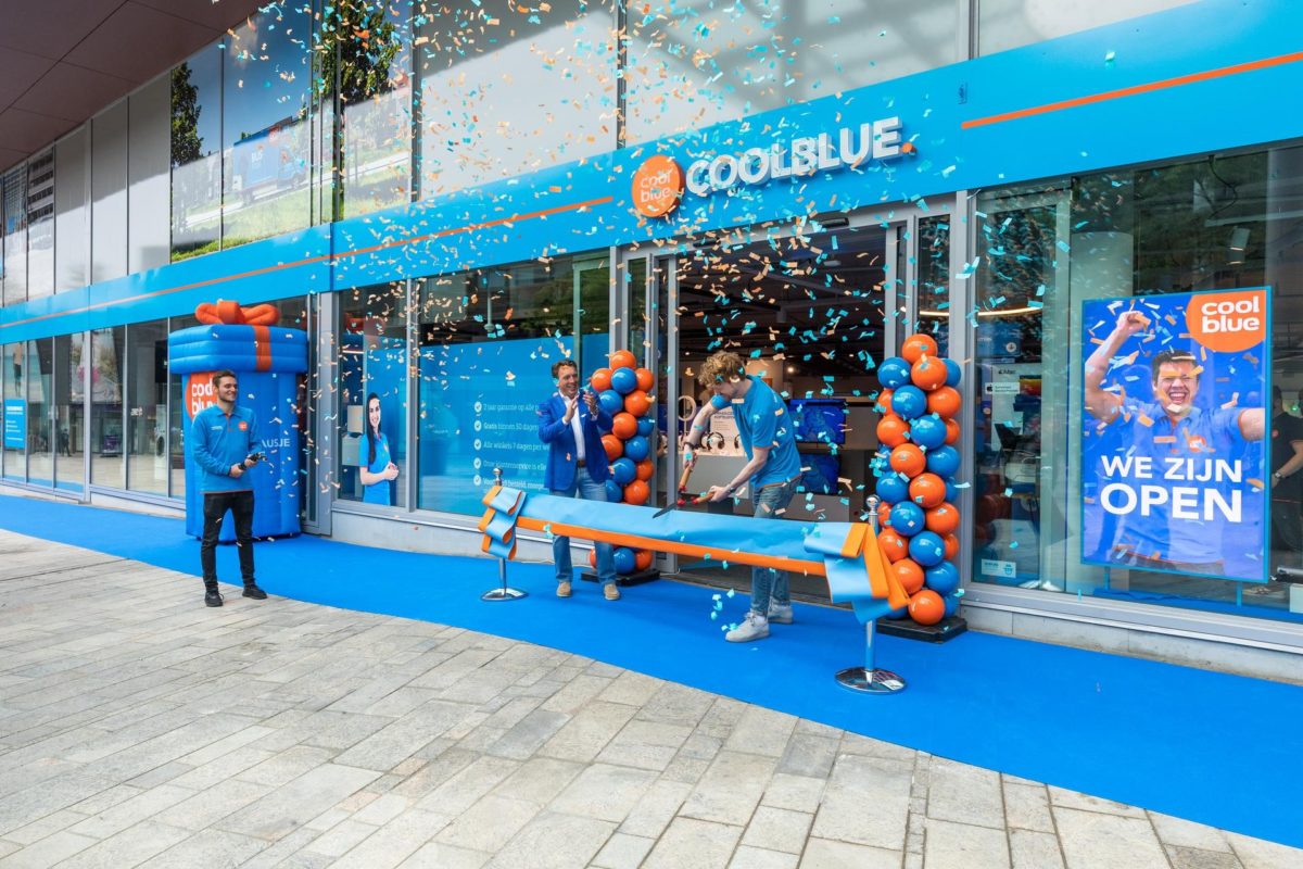 coolblue opent winkel almere