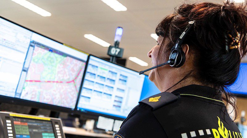politie meldkamer 03 vrouw