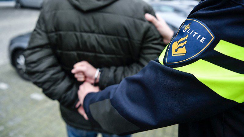 politie aanhouding 20
