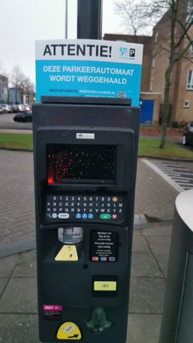 Parkeerautomaat_wordt_weggehaald