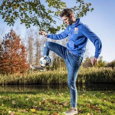 39748446_1104657339702433_878033766482706432_n