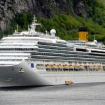 cruise-boat-1714539_960_720